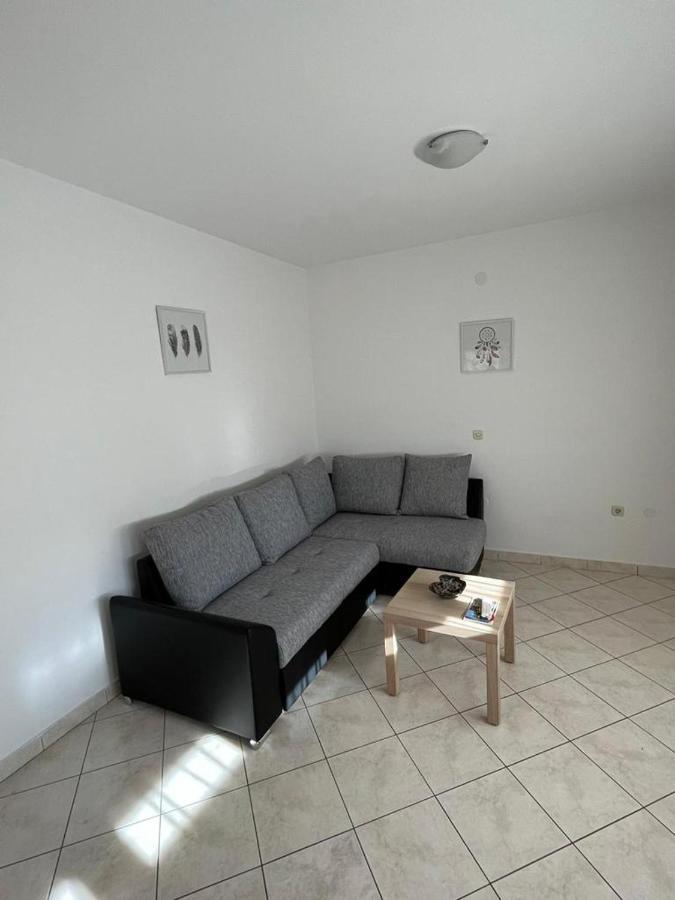 Apartments Filip Fažana エクステリア 写真